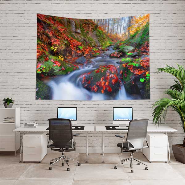 Sonbahar Orman Deresi ve Akan Su Manzarası Duvar Örtüsü Kumaş Baskı 11733