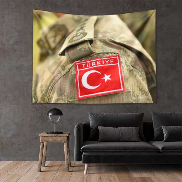 Türk Askeri Kamuflajı ve Bayrak Yamalı Duvar Örtüsü 11081