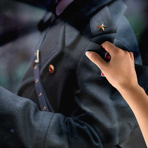 Türk Askeri Resmi Elbise ve Bayrak Yamalı Duvar Örtüsü 11085