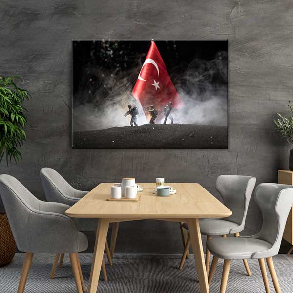 Sisli Ortamda Türk Bayrağı ve Mehmetçikler Kanvas Tablo – 11241