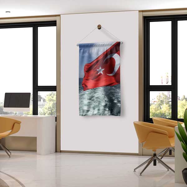 turk-bayragi-duvar-flamasi-11141-02 Dikey Türk Bayrağı ve Tekne İzli Deniz Duvar Flaması 11141
