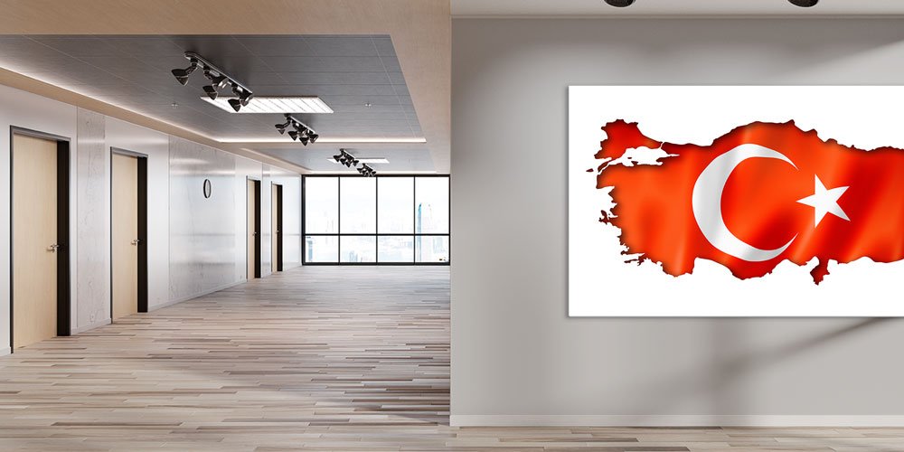 Türkiye Haritası Üzerinde Türk Bayrağı Duvar Panosu Büyük Ebatlı Dekoratif Baskı 7869