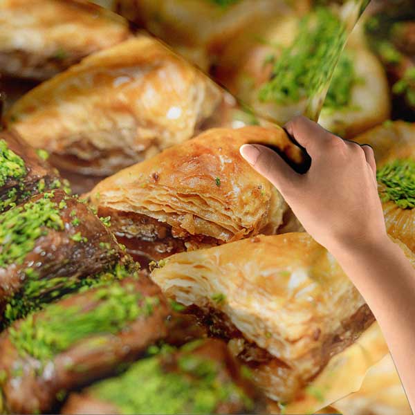Baklava ve Fıstık Temalı Duvar Örtüsü 12570