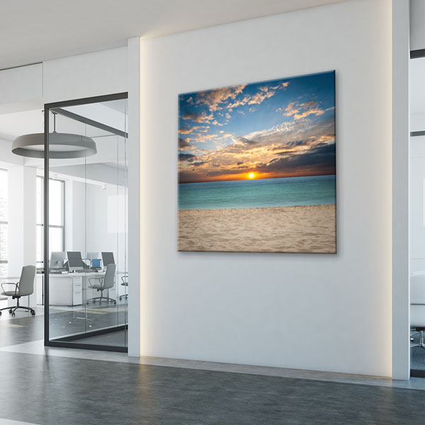 Kumsal ve Sakin Deniz Üzerinde Gün Batımı Deniz Temalı Duvar Tablosu 7447