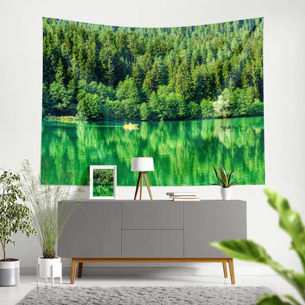 Yeşil Orman Gölü ve Kayık Manzaralı Duvar Örtüsü Kumaş Baskı 11763
