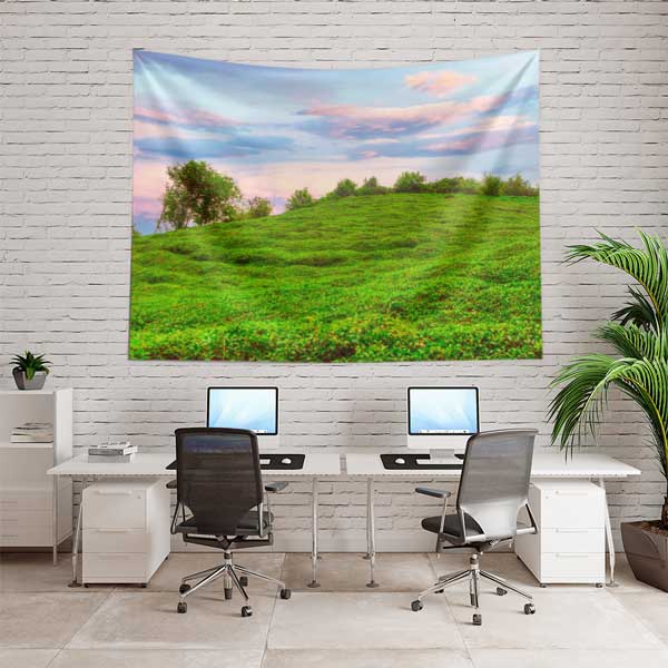 Yeşil Tepeler ve Sakin Gökyüzü Manzaralı Duvar Örtüsü Kumaş Baskı 11765