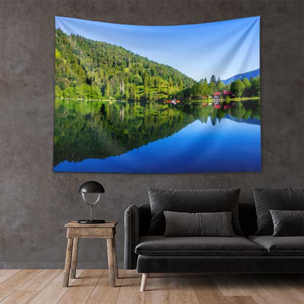 Yeşil Orman ve Göl Yansıması Manzaralı Duvar Örtüsü Kumaş Baskı 11768