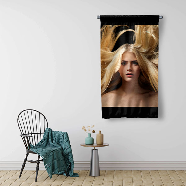 Sarı Saçlı Kadın Portre Tasarımlı Kuaför Duvar Flaması Kumaş Baskı 5757