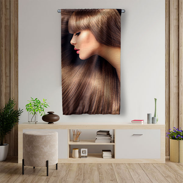 wall-banner-decor-5758-02 Kahverengi Saçlı Kadın Portre Tasarımlı Kuaför Duvar Flaması Kumaş Baskı 5758