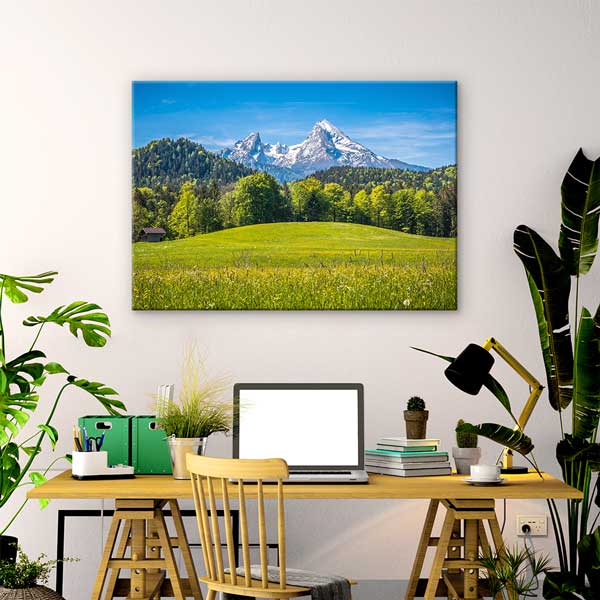 wall-decor-art-13391-02 Yeşil Ovalar ve Karla Kaplı Dağ Manzarası Duvar Tablosu 13391