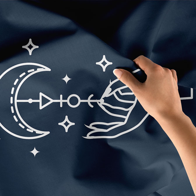 Ay ve El Sembol Tasarımlı Minimal Duvar Örtüsü – Mistikal Modern Dekor 6275