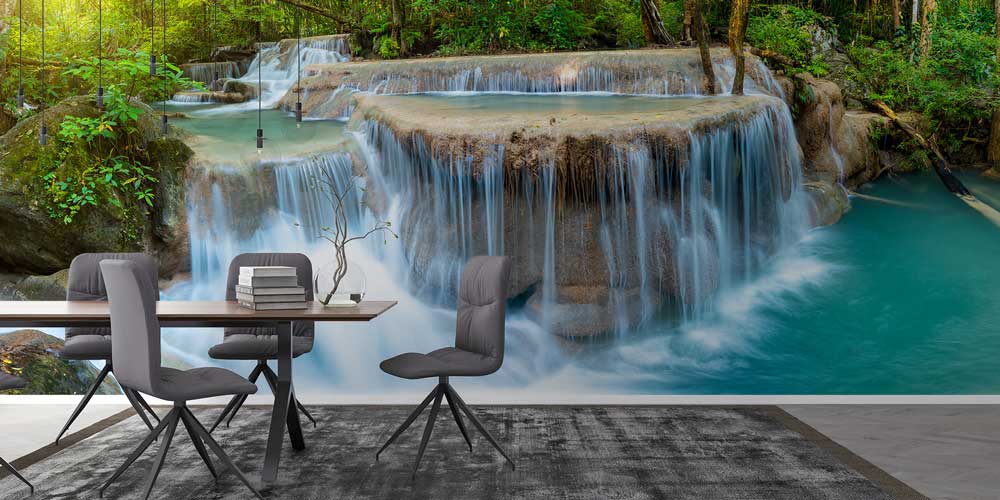 Turuncu ve kahverengi tonlarının akışkan dokulu soyut çizgilerle işlendiği modern sanat duvar kağıdı. 12843