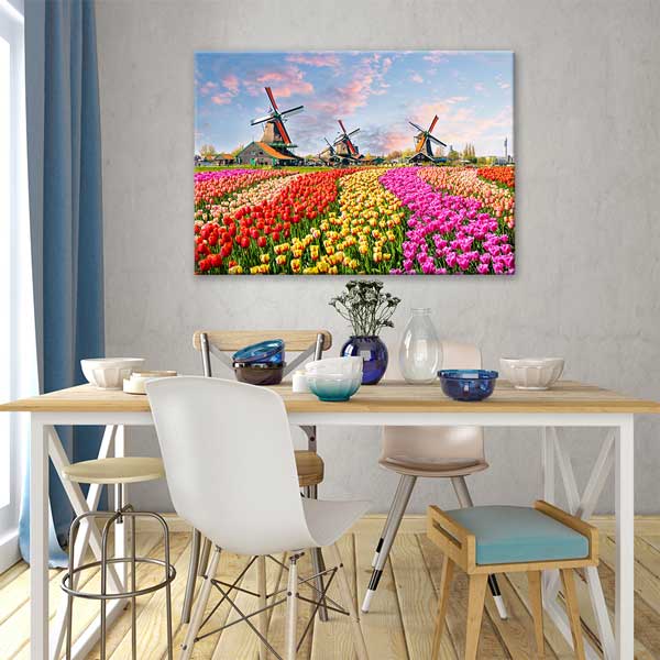 Lale Tarlası ve Yel Değirmenleri Manzarası Duvar Tablosu 13405