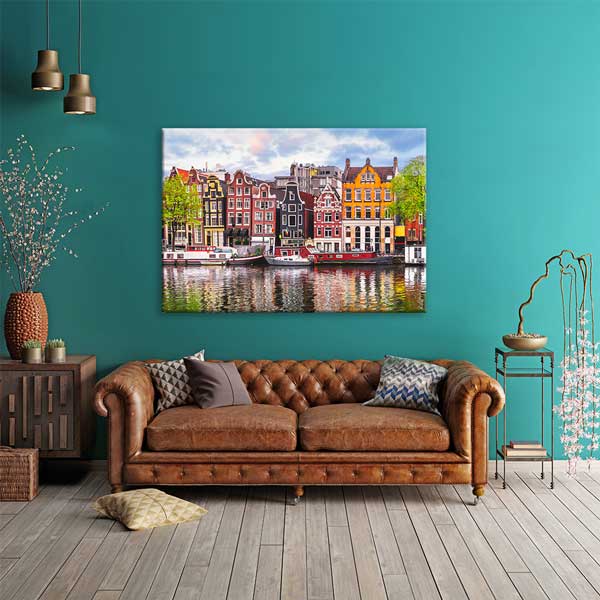 wall-design-art-13411-01 Amsterdam Renkli Kanal Evleri ve Tekne Manzarası Duvar Tablosu 13411