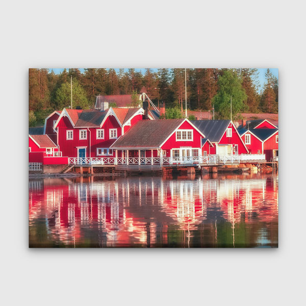 wall-design-art-13464-00 İskandinav Kırmızı Evler Gökyüzü ve Su Yansıması Kanvas Tablo 13464