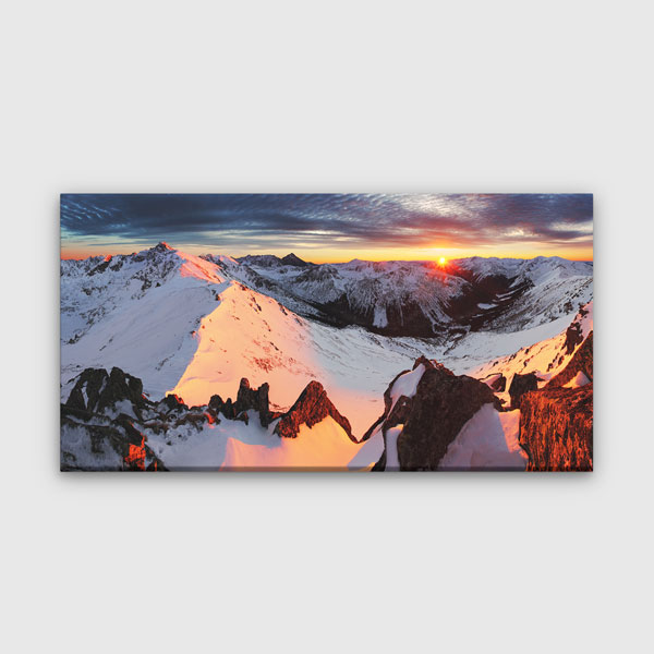 Gün Batımında Karla Kaplı Dağ Zirveleri Panoramik Kanvas Tablo – 13670