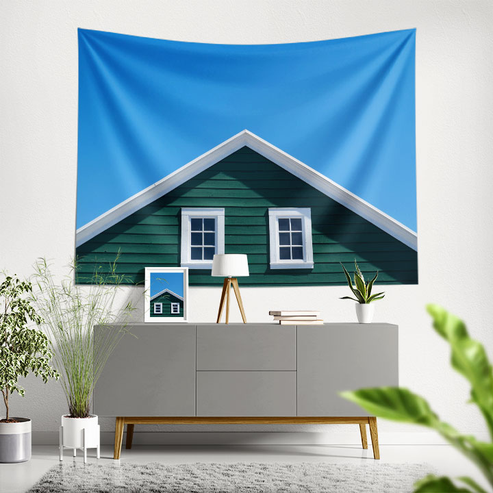 Yeşil Çatılı Ev ve Mavi Gökyüzü Temalı Duvar Örtüsü Kumaş Baskı 5602