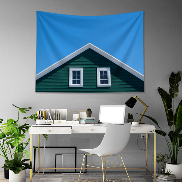 wall-tapestry-5602-02 Yeşil Çatılı Ev ve Mavi Gökyüzü Temalı Duvar Örtüsü Kumaş Baskı 5602