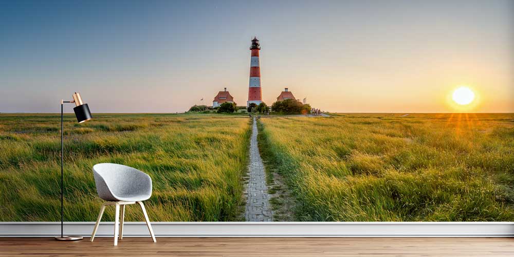 Gün Batımında Deniz Feneri ve Yeşil Düzlük Manzarası Duvar Kağıdı 13062