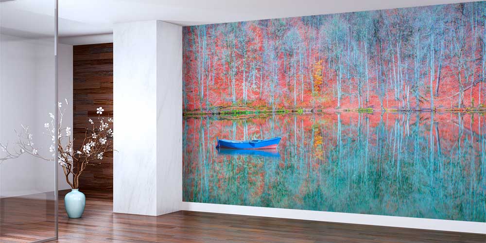 Çakıl taşlı sahilde deniz dalgalarının doğal dokusunu yansıtan doğa manzaralı duvar kağıdı 11597