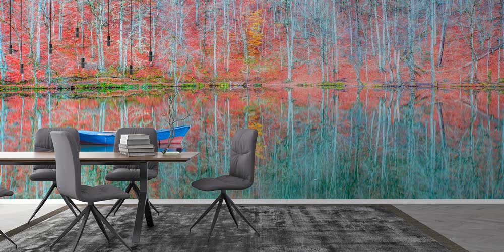 Çakıl taşlı sahilde deniz dalgalarının doğal dokusunu yansıtan doğa manzaralı duvar kağıdı 11597