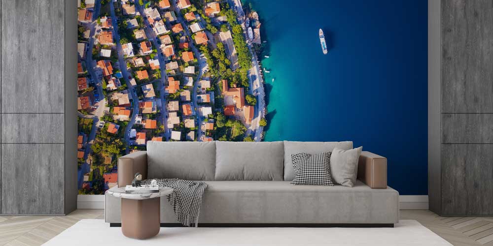 Kuşbakışı Sahil Kasabası ve Turkuaz Deniz Manzarası Duvar Kağıdı 13064