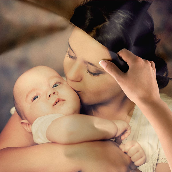 Anne Sevgisi Öpücüğü Duvar Örtüsü 8393